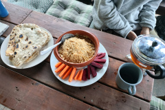 Hummus und Fladenbrot